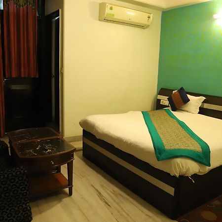 Airport Hotel Aerocity Inn Нью-Дели Экстерьер фото