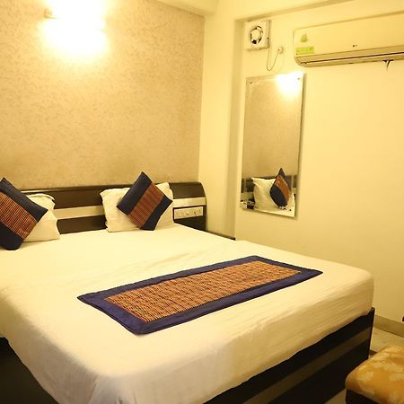 Airport Hotel Aerocity Inn Нью-Дели Экстерьер фото