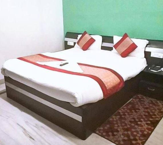 Airport Hotel Aerocity Inn Нью-Дели Экстерьер фото