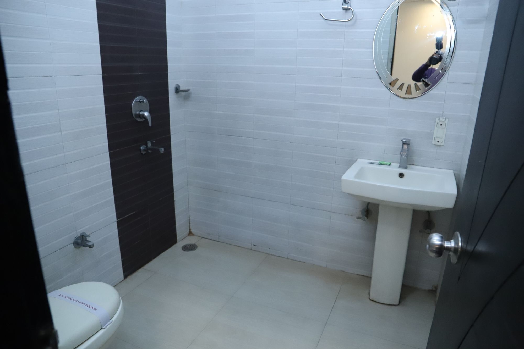 Airport Hotel Aerocity Inn Нью-Дели Экстерьер фото